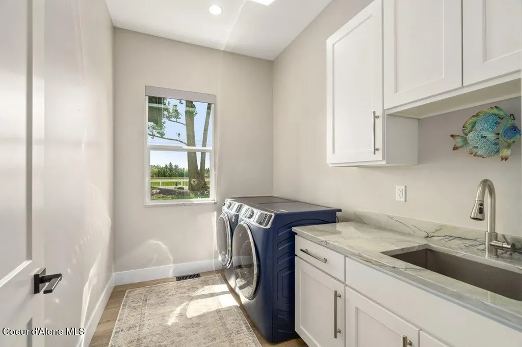 1831 E Dalton Avenue Dalton Gardens ID 83815