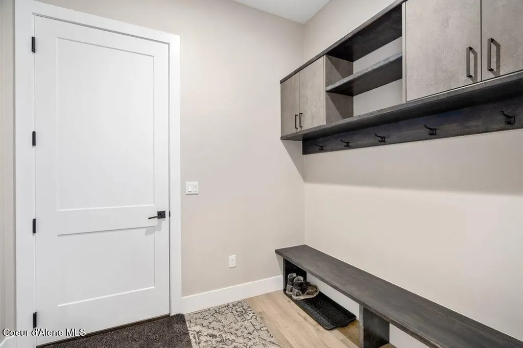1831 E Dalton Avenue Dalton Gardens ID 83815
