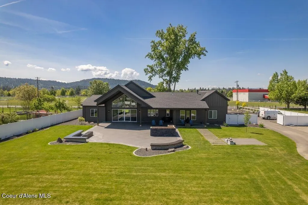 1831 E Dalton Avenue Dalton Gardens ID 83815