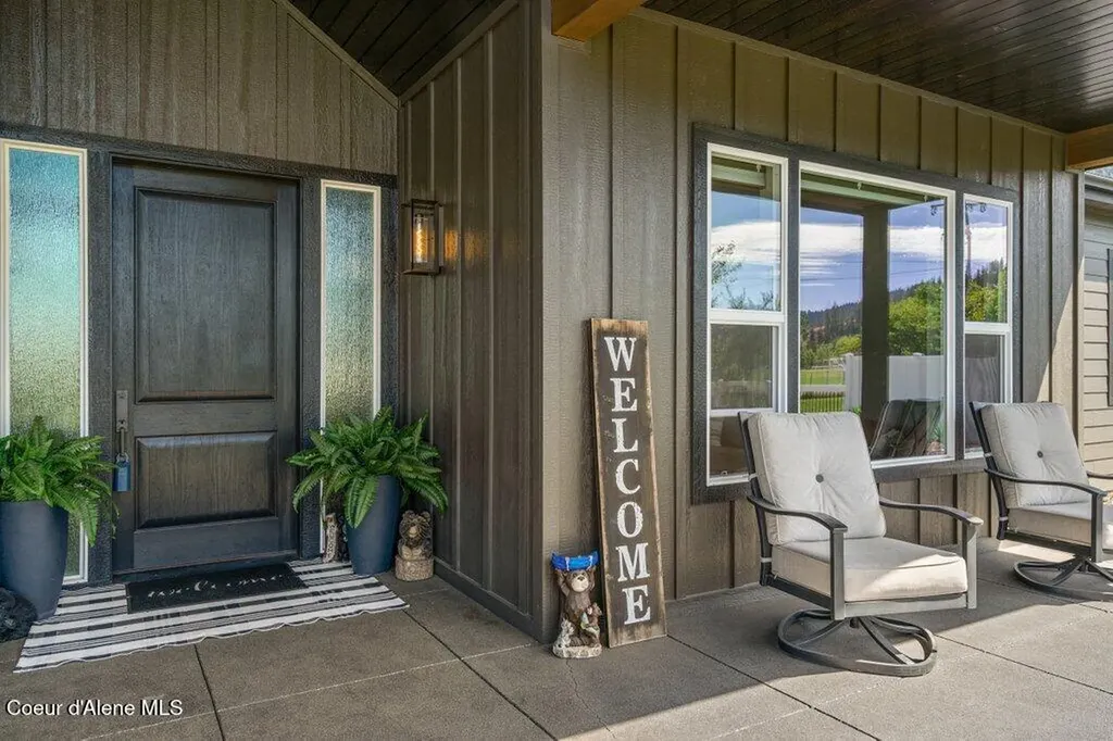 1831 E Dalton Avenue Dalton Gardens ID 83815