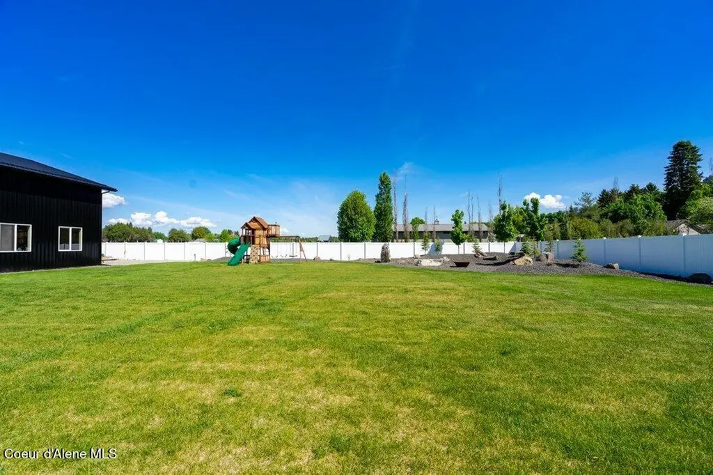 1831 E Dalton Avenue Dalton Gardens ID 83815