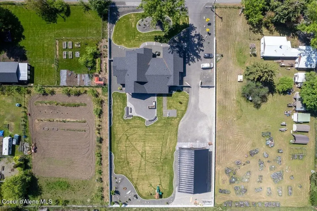 1831 E Dalton Avenue Dalton Gardens ID 83815