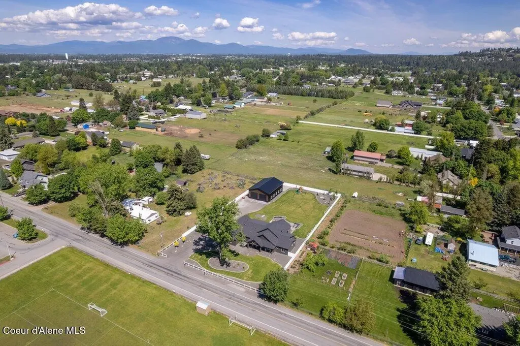1831 E Dalton Avenue Dalton Gardens ID 83815