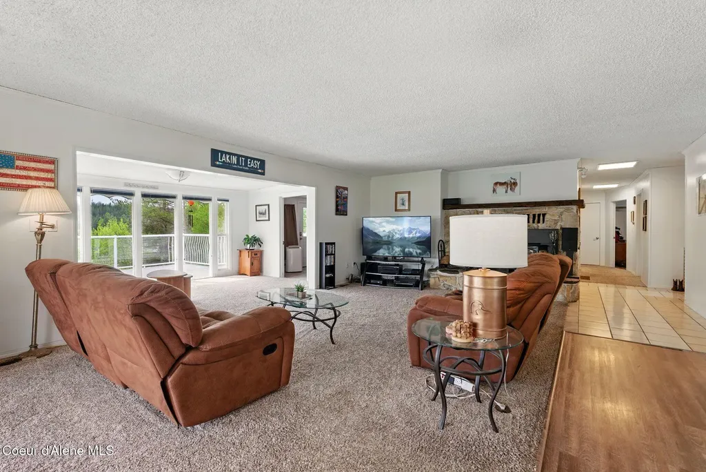 291 Comeback Bay Lane Sagle ID 83860