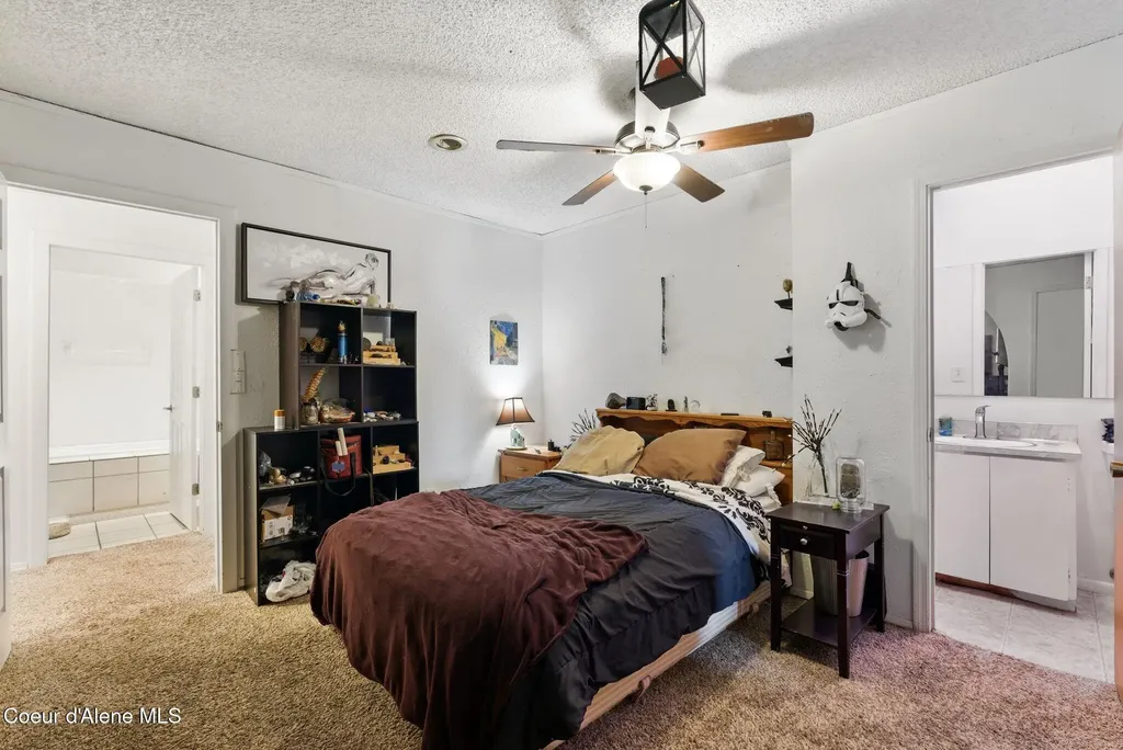 291 Comeback Bay Lane Sagle ID 83860