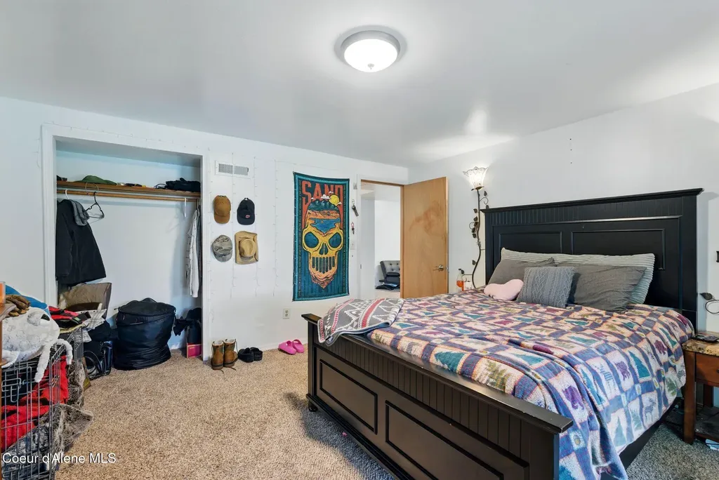 291 Comeback Bay Lane Sagle ID 83860