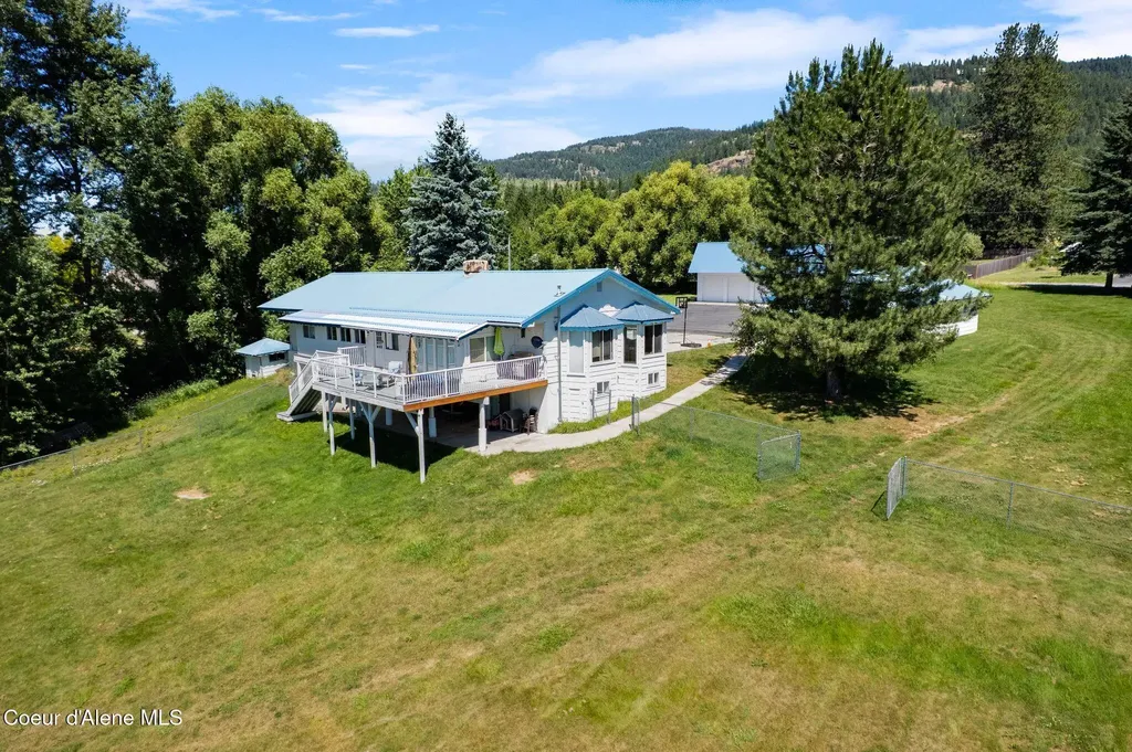 291 Comeback Bay Lane Sagle ID 83860