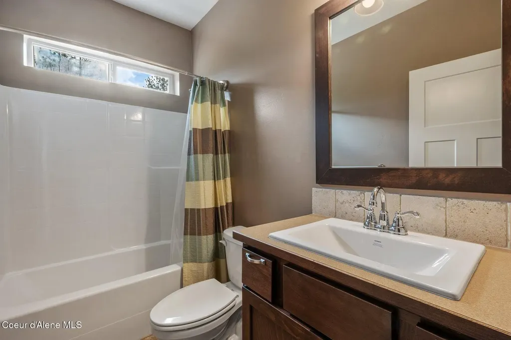 29264 N Ramsey Road Athol ID 83801