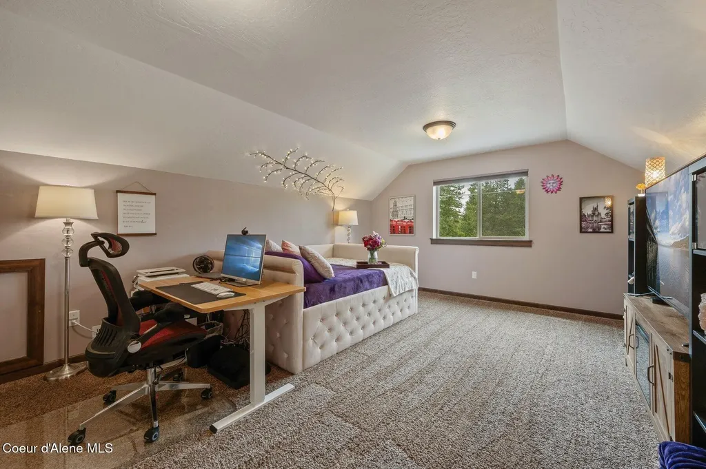 29264 N Ramsey Road Athol ID 83801