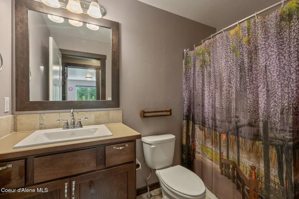 29264 N Ramsey Road Athol ID 83801