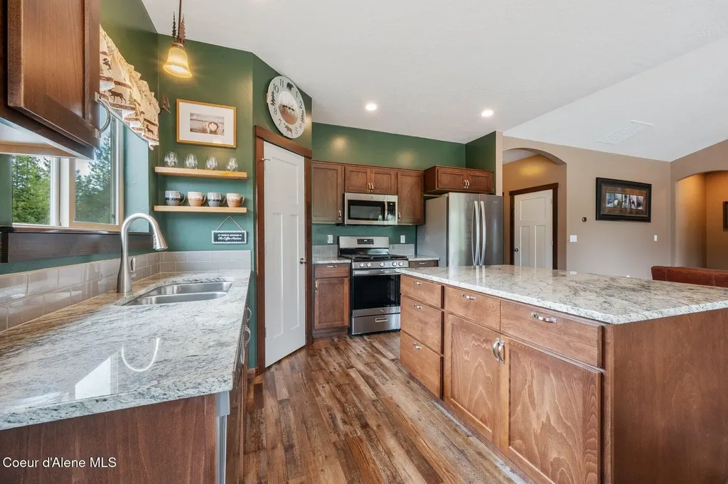 29264 N Ramsey Road Athol ID 83801