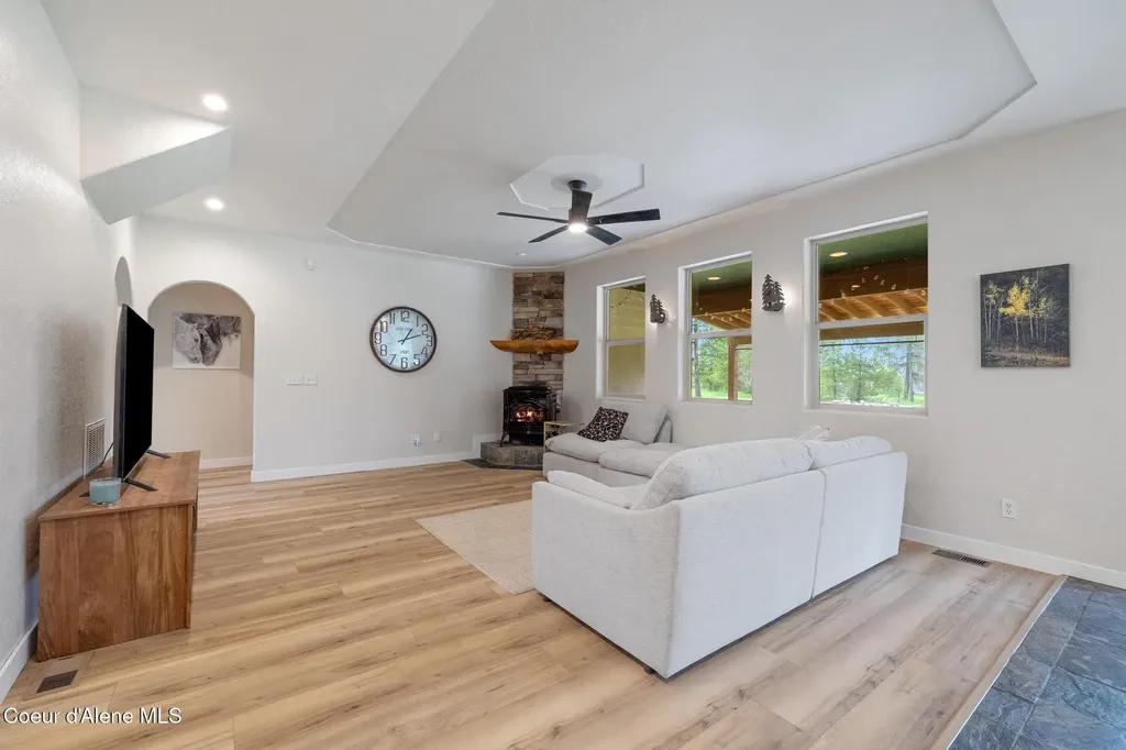 27464 N Timber Ridge Road Rathdrum ID 83858