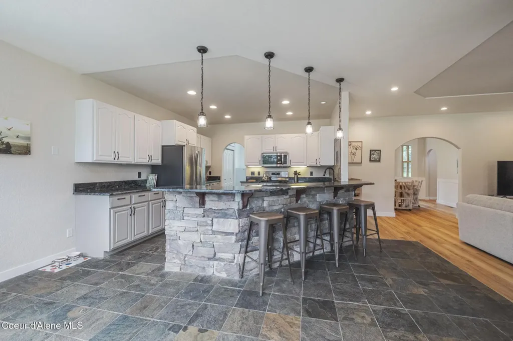 27464 N Timber Ridge Road Rathdrum ID 83858
