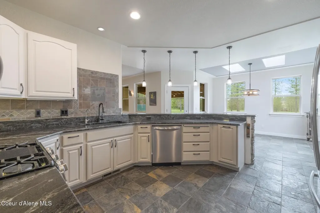27464 N Timber Ridge Road Rathdrum ID 83858