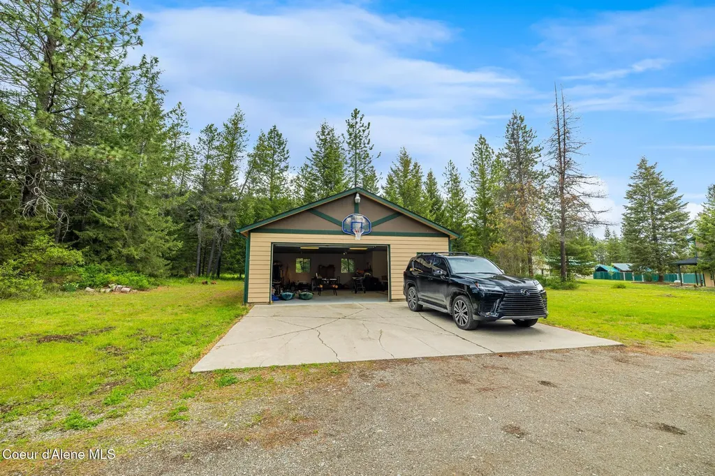 27464 N Timber Ridge Road Rathdrum ID 83858