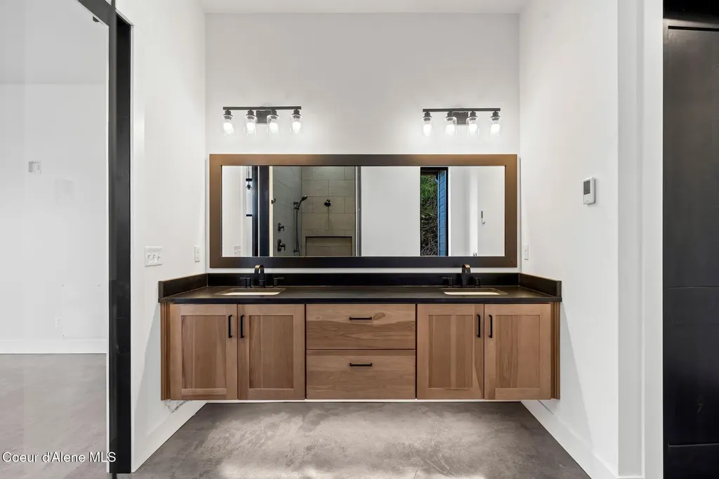 541 N Idaho Club Drive Sandpoint ID 83864