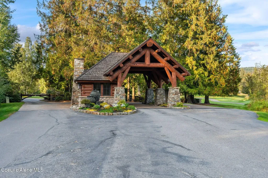 541 N Idaho Club Drive Sandpoint ID 83864
