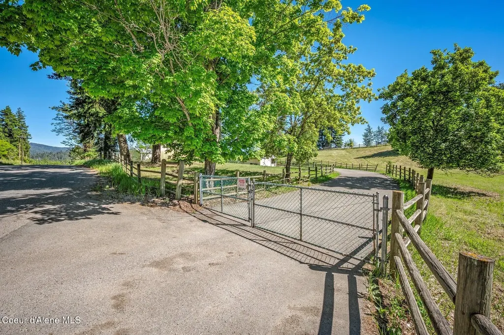 16529 N Triangle 7 Road Hayden ID 83835
