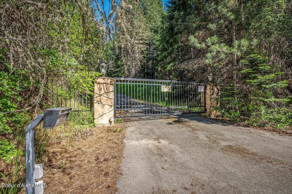 16529 N Triangle 7 Road Hayden ID 83835