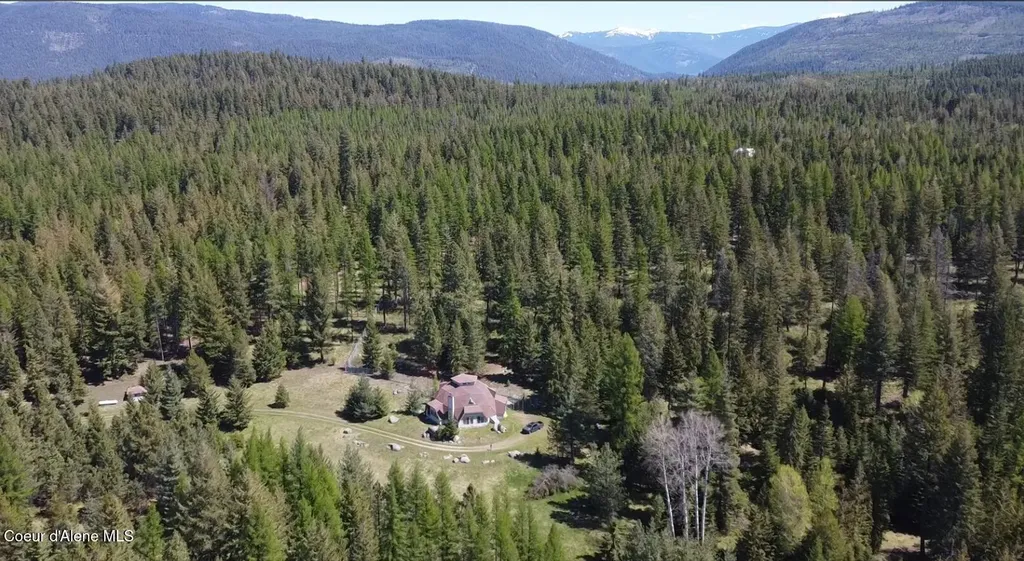 1015 Templeman Lake Road Bonners Ferry ID 83805