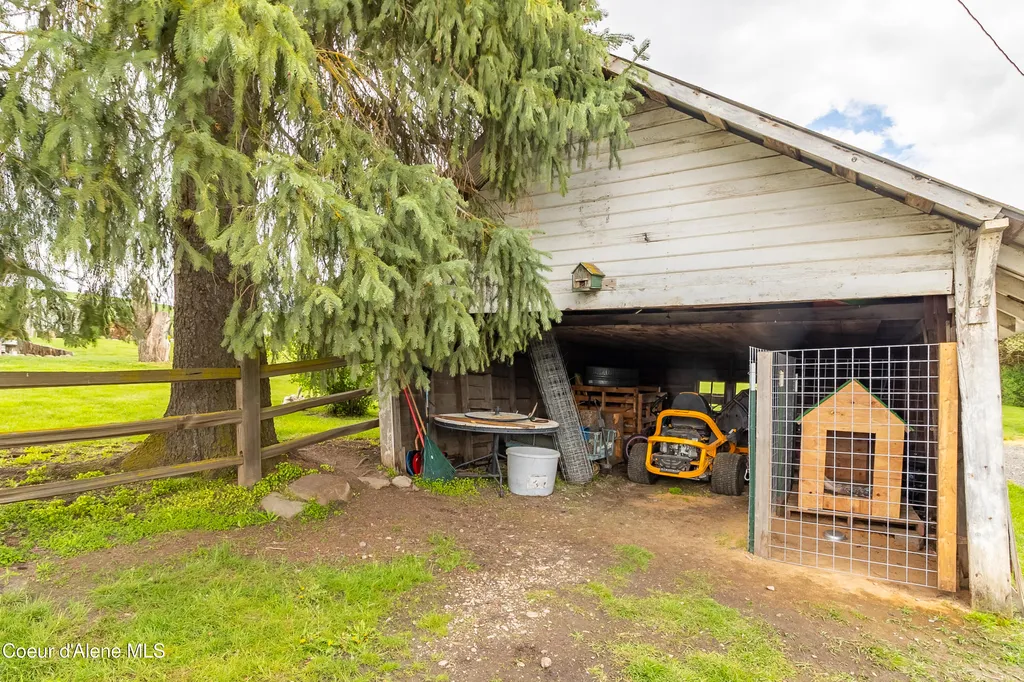 1101 Ruby Creek Road Harvard ID 83834