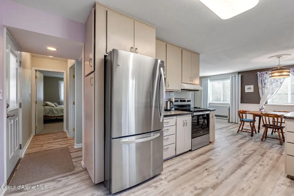 315 Wildberry Lane Sagle ID 83860