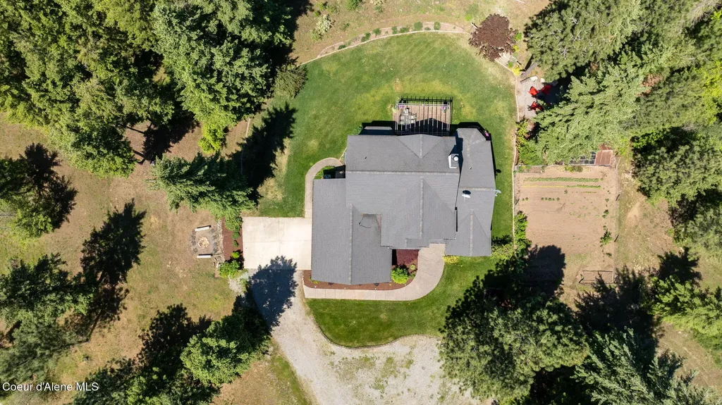 17536 W Julia Drive Hauser ID 83854