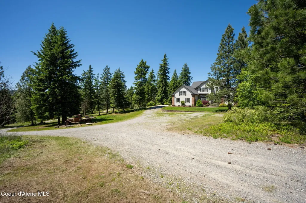 17536 W Julia Drive Hauser ID 83854
