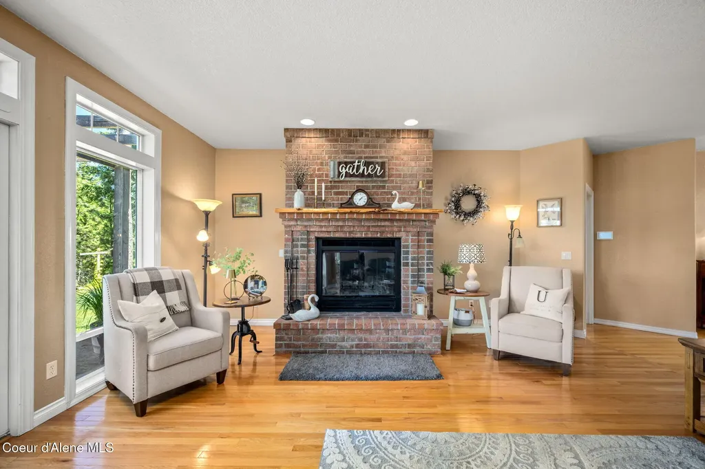 17536 W Julia Drive Hauser ID 83854