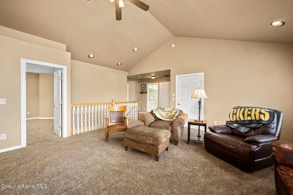 17536 W Julia Drive Hauser ID 83854
