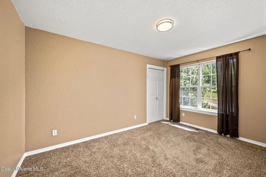 17536 W Julia Drive Hauser ID 83854