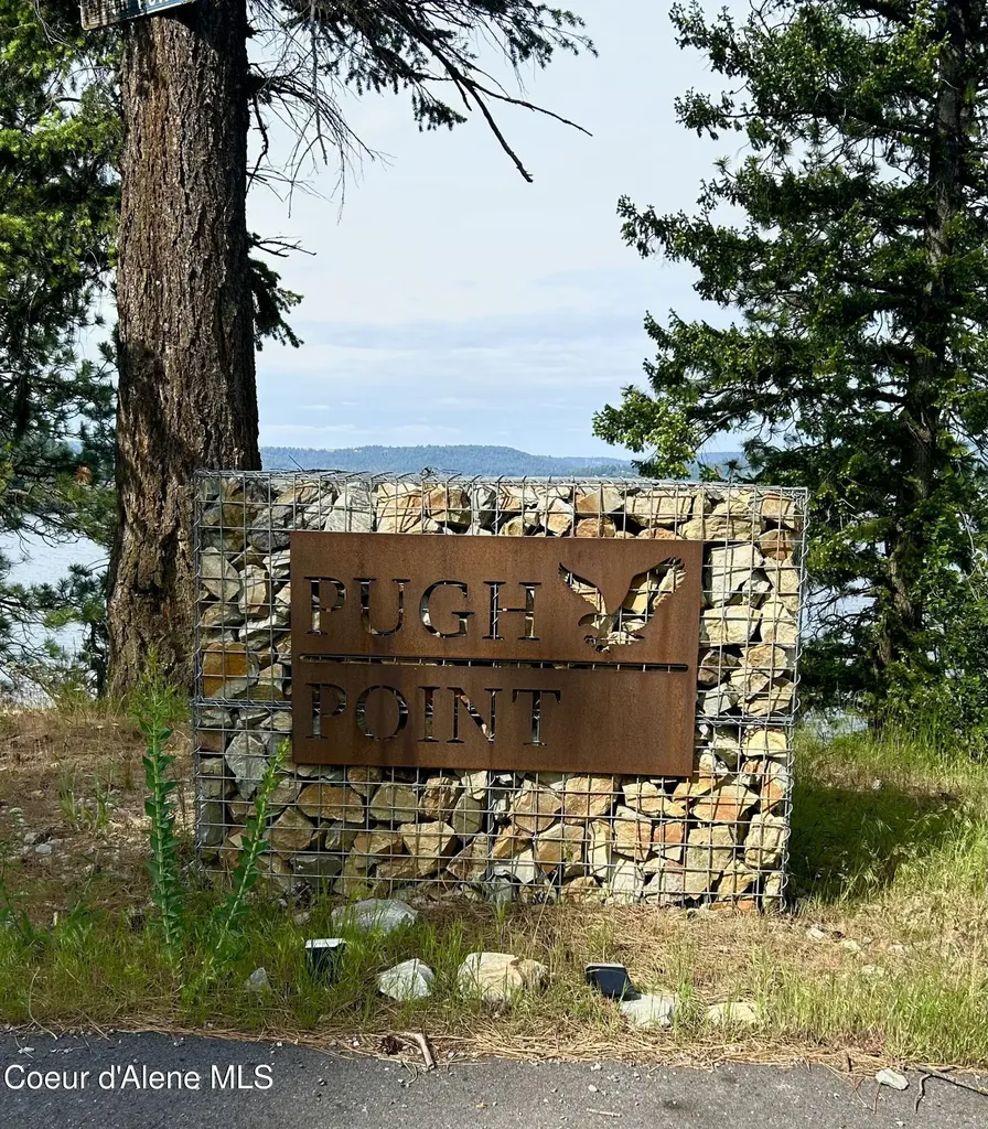 985 E Pugh Point Court Harrison ID 83833