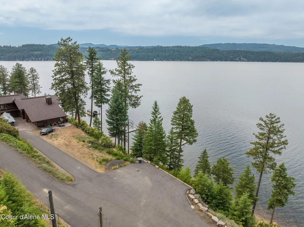 985 E Pugh Point Court Harrison ID 83833