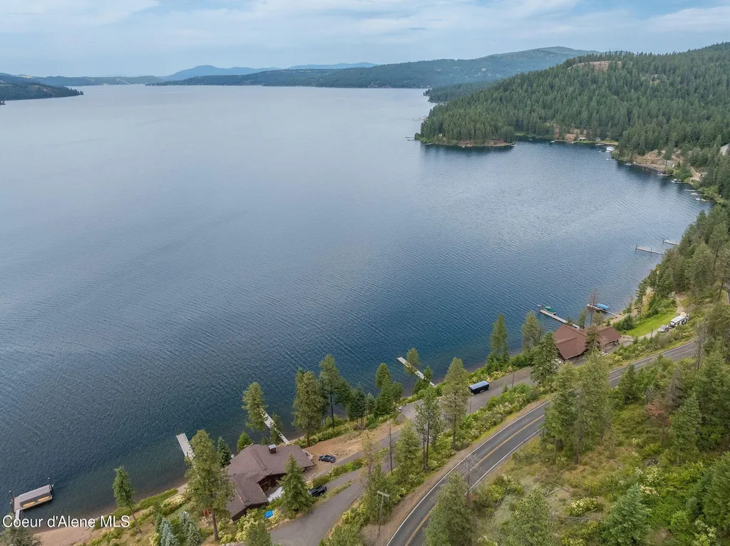 985 E Pugh Point Court Harrison ID 83833