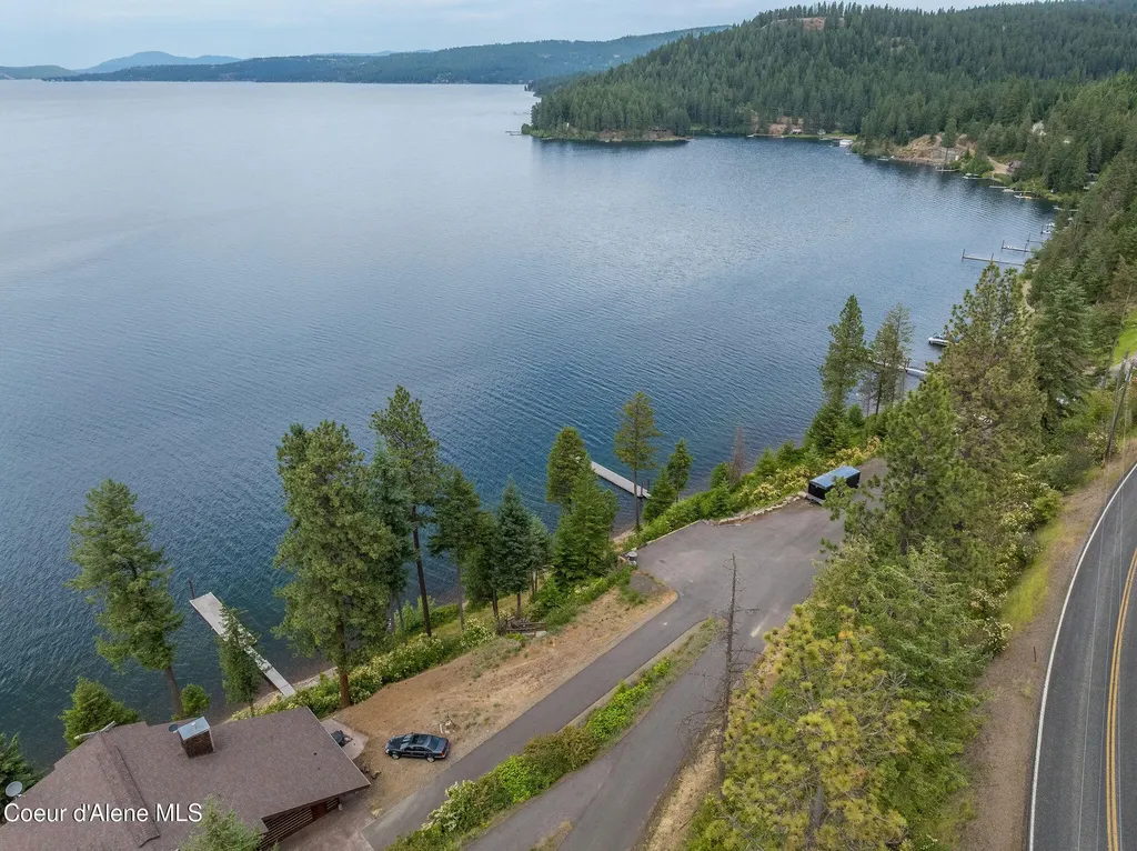 985 E Pugh Point Court Harrison ID 83833