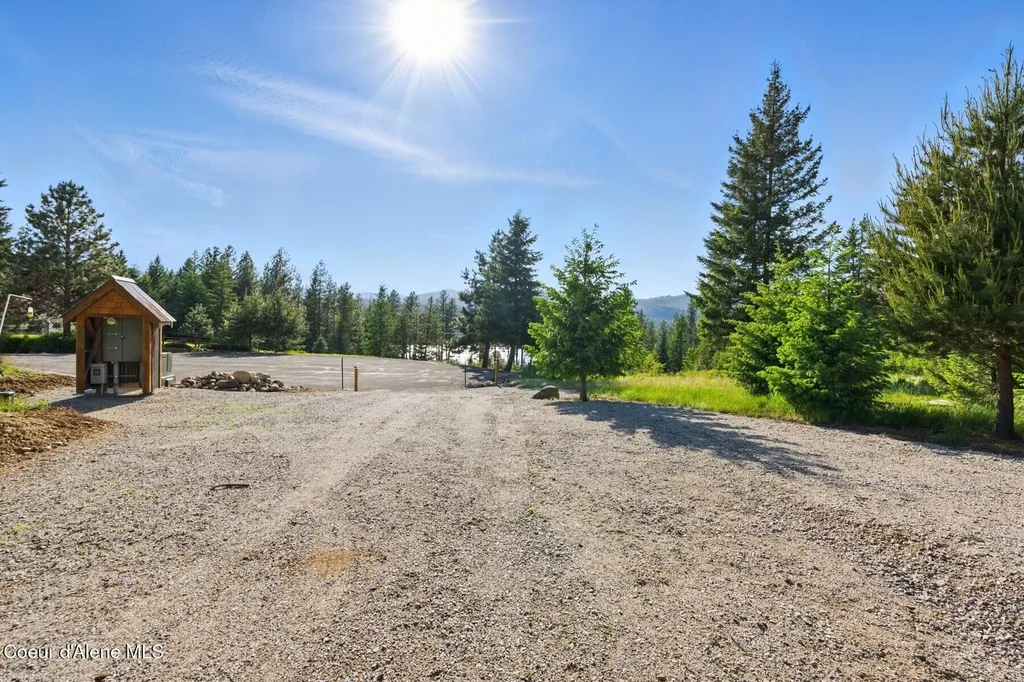 65 Beacon Hill Road Cocolalla ID 83813