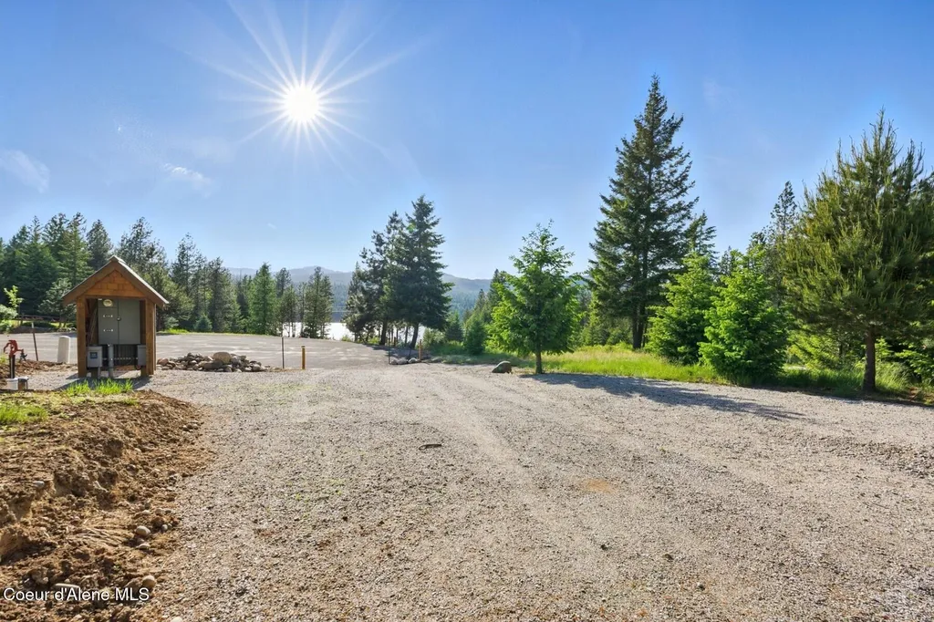 65 Beacon Hill Road Cocolalla ID 83813