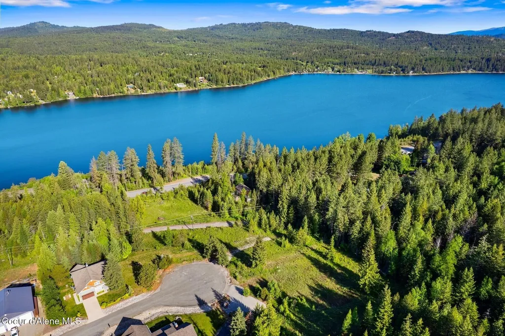 65 Beacon Hill Road Cocolalla ID 83813