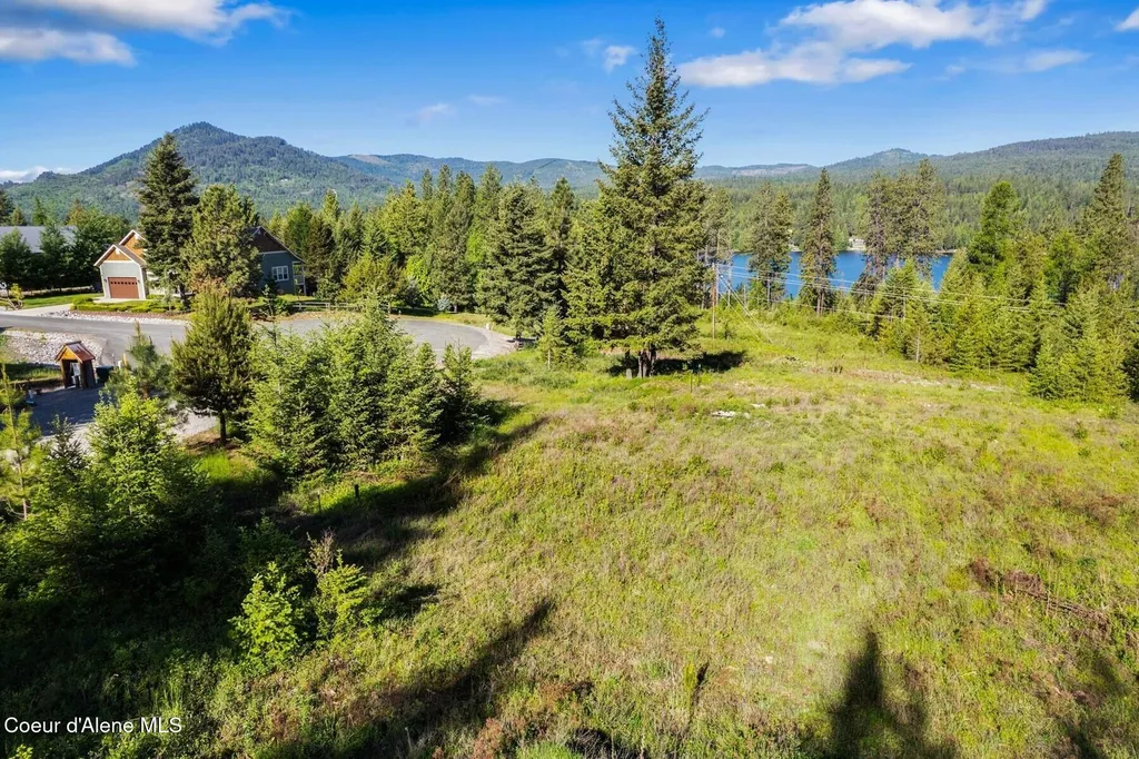 65 Beacon Hill Road Cocolalla ID 83813