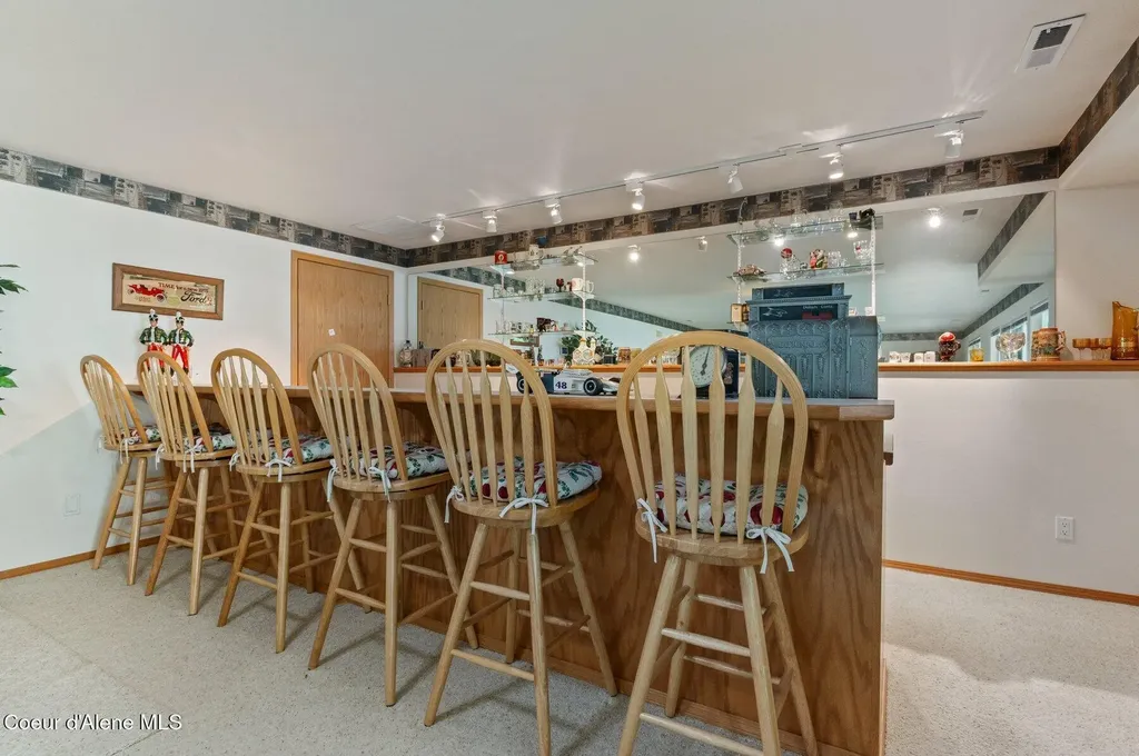 212 Ponder Point Drive Sandpoint ID 83864