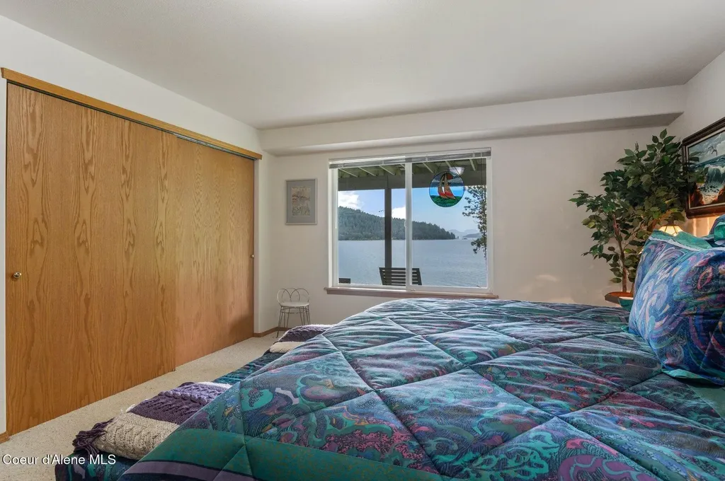 212 Ponder Point Drive Sandpoint ID 83864