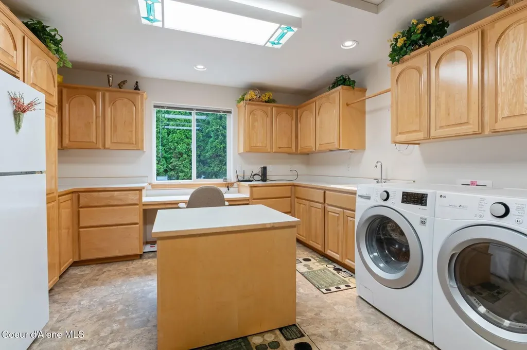 212 Ponder Point Drive Sandpoint ID 83864
