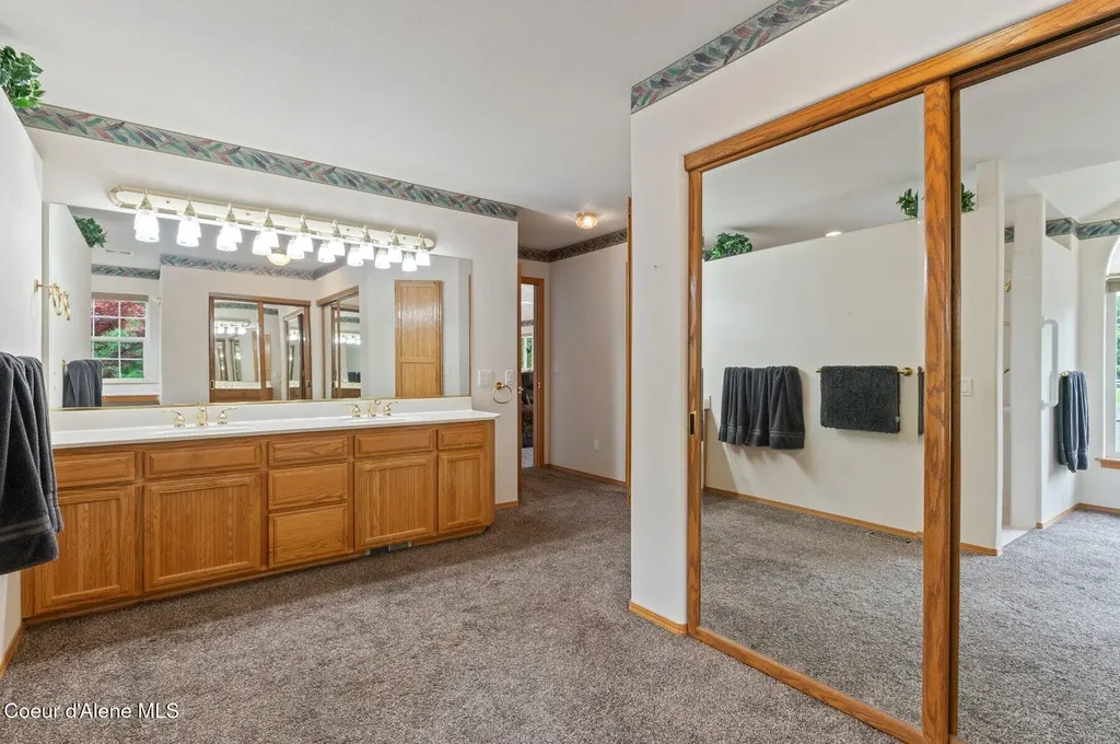 212 Ponder Point Drive Sandpoint ID 83864