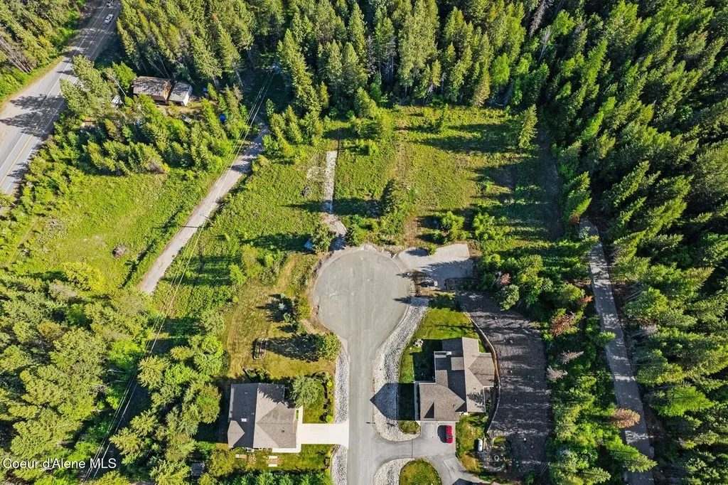 66 Beacon Hill Road Cocolalla ID 83813