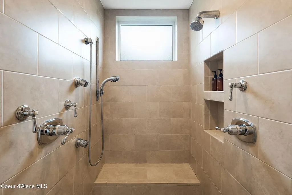 1515 Northshore Drive Sandpoint ID 83864