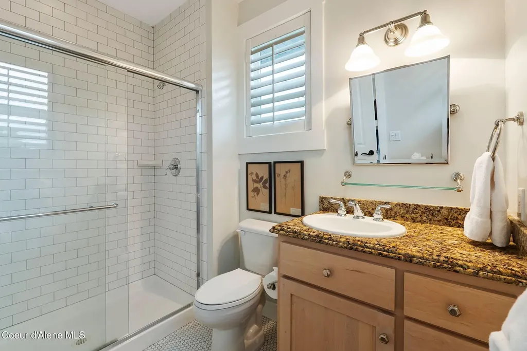 1515 Northshore Drive Sandpoint ID 83864