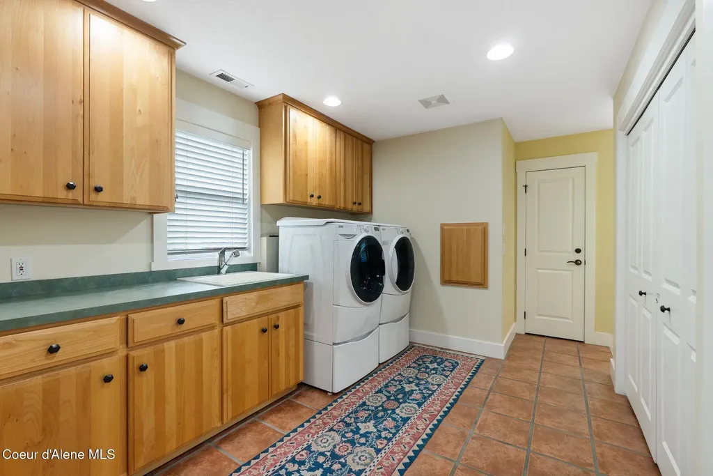 1515 Northshore Drive Sandpoint ID 83864