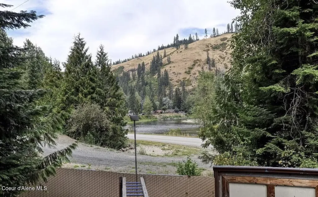 19118 St Joe River Road Calder ID 83808