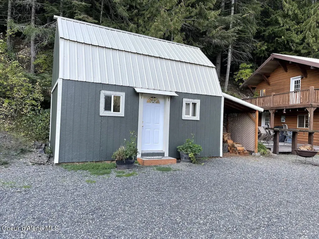 19118 St Joe River Road Calder ID 83808