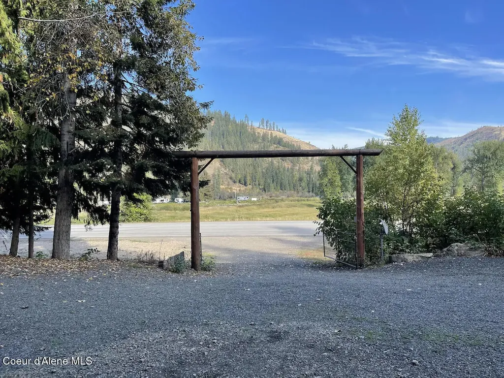 19118 St Joe River Road Calder ID 83808